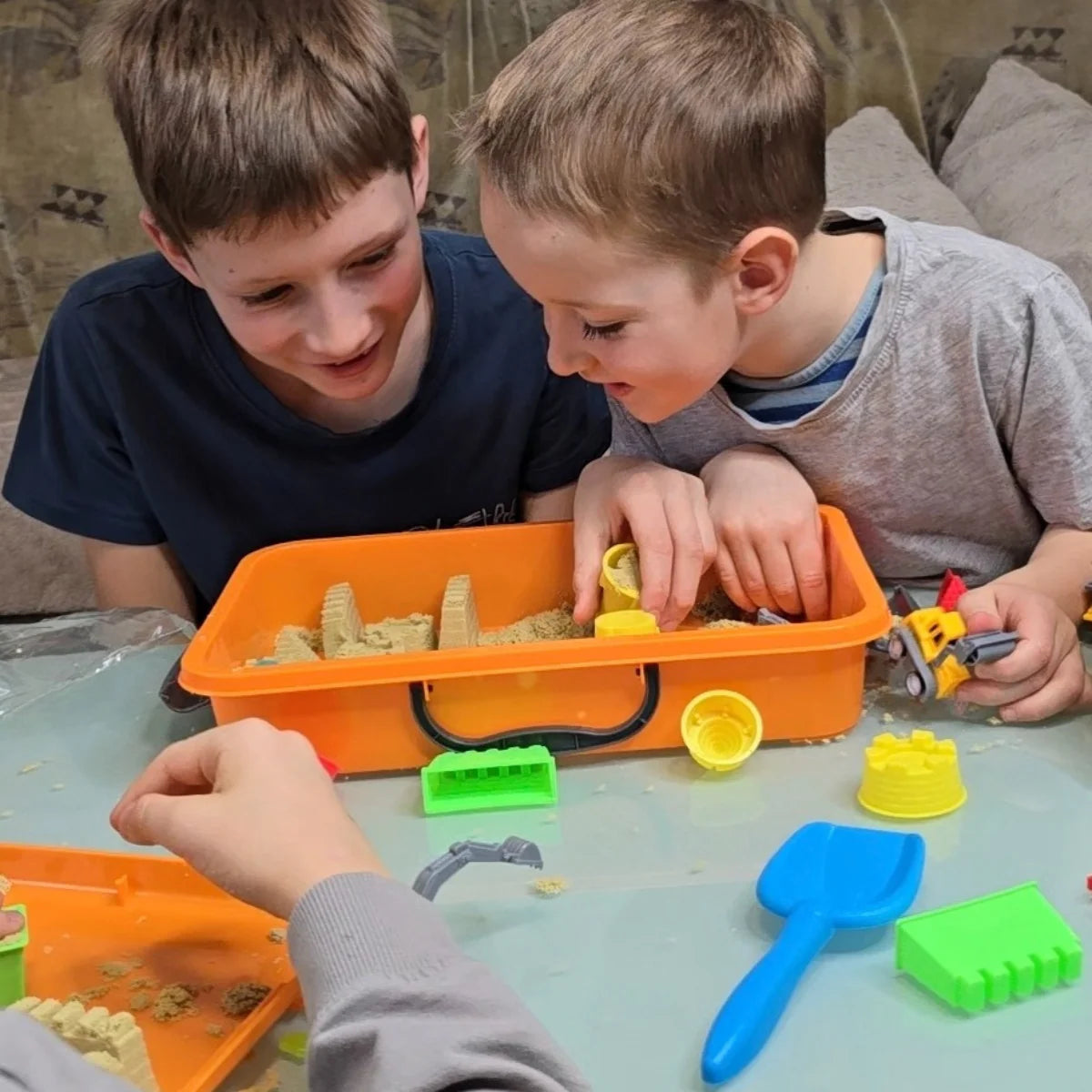 Érzékszervi készlet mágneses homokkal és világító kavicsokkal | Építkezés & munkagépek