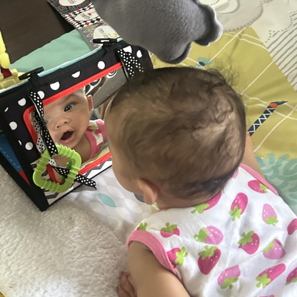 Szenzoros hasaló játék dudával | 0–12 hónap