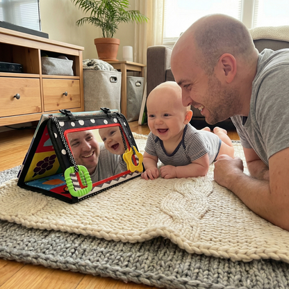 Szenzoros hasaló játék dudával | 0–12 hónap