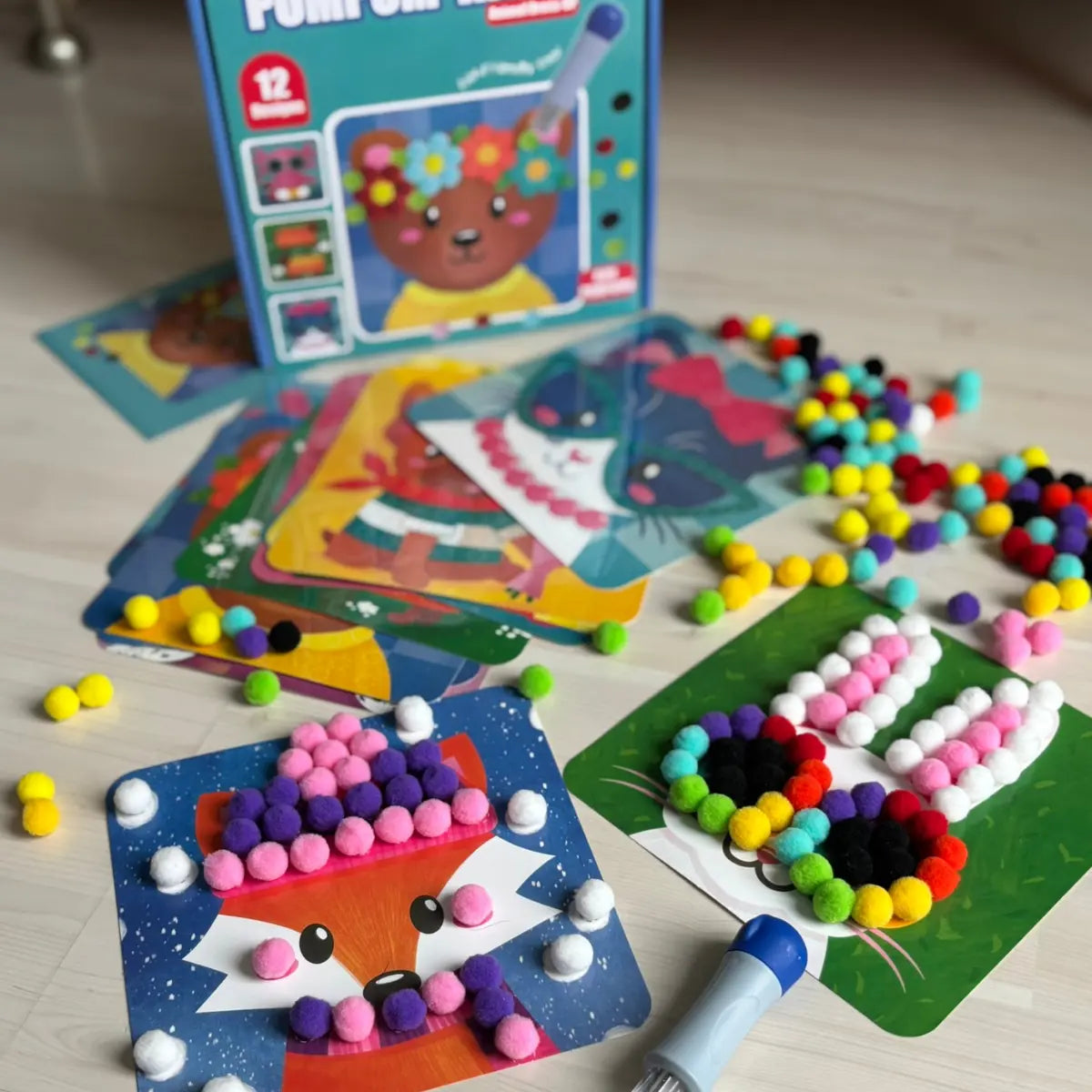 Pom Pom Kit – készíts puha 3D állatkákat színes pomponokból, rendetlenség nélkül! (5+ év)
