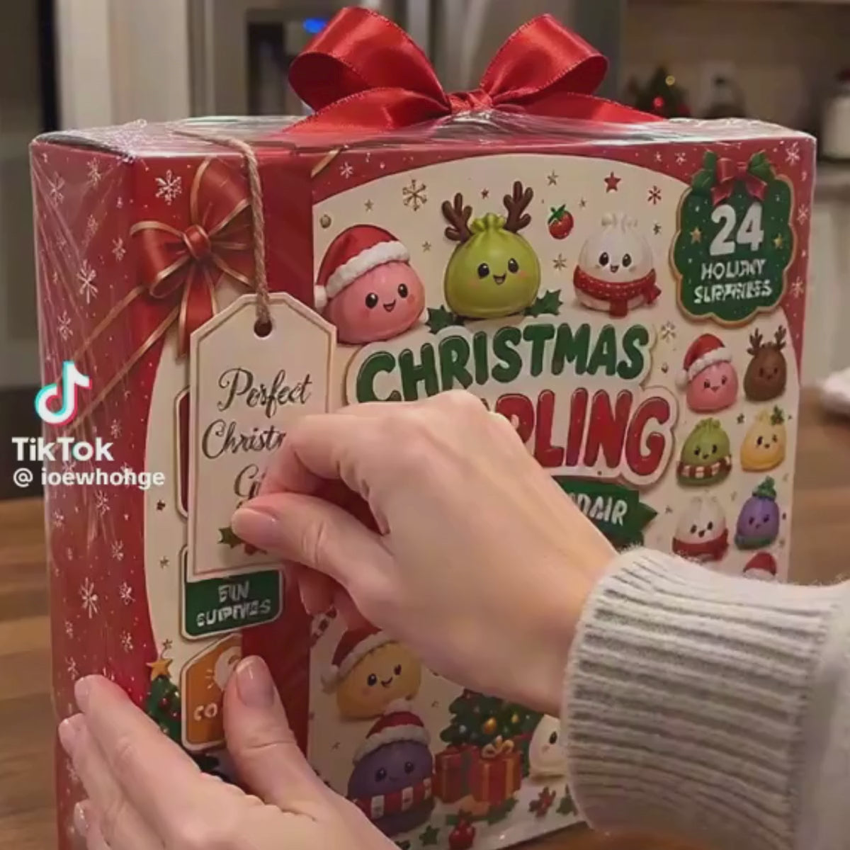 Karácsonyi Squishy adventi naptár – 24 meglepetés Squishy játék (3+ éves kortól)